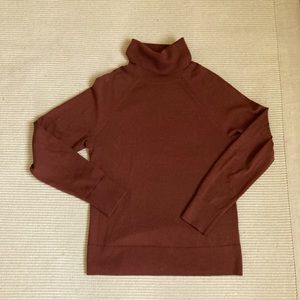 100% Merino wool turtleneck